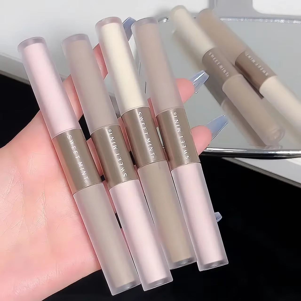 Double-Ended Highlighting Contouring Stick 2-In-1 Concealer Pencil Cement Grey Three-Dimensional Nose Shadow Bronzers Makeup Pen